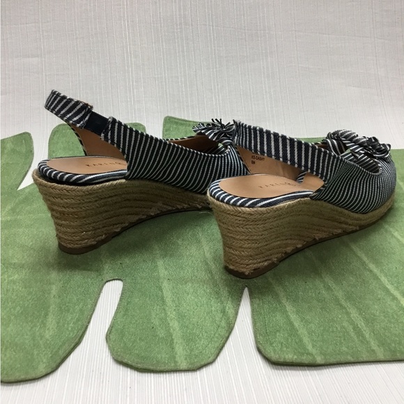Karen Scott New Wedges - Picture 5 of 7